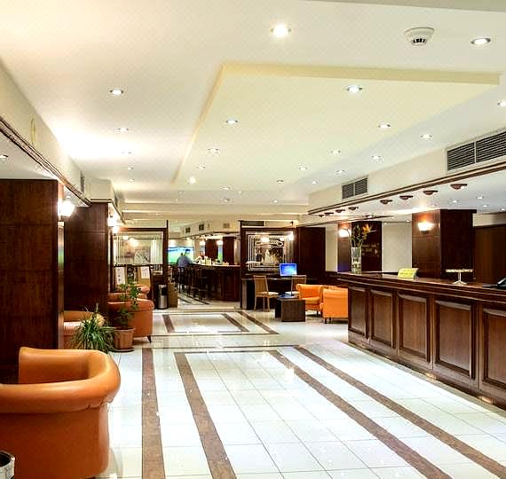 Manousos City Hotel
